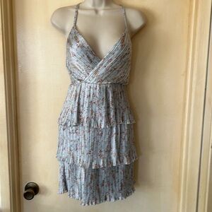 Lulus sky blue floral accordion pleat mini dress size S